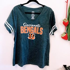 Cincinnati Bengals NFL XL V-neck short sleeve t-shirt screen printed